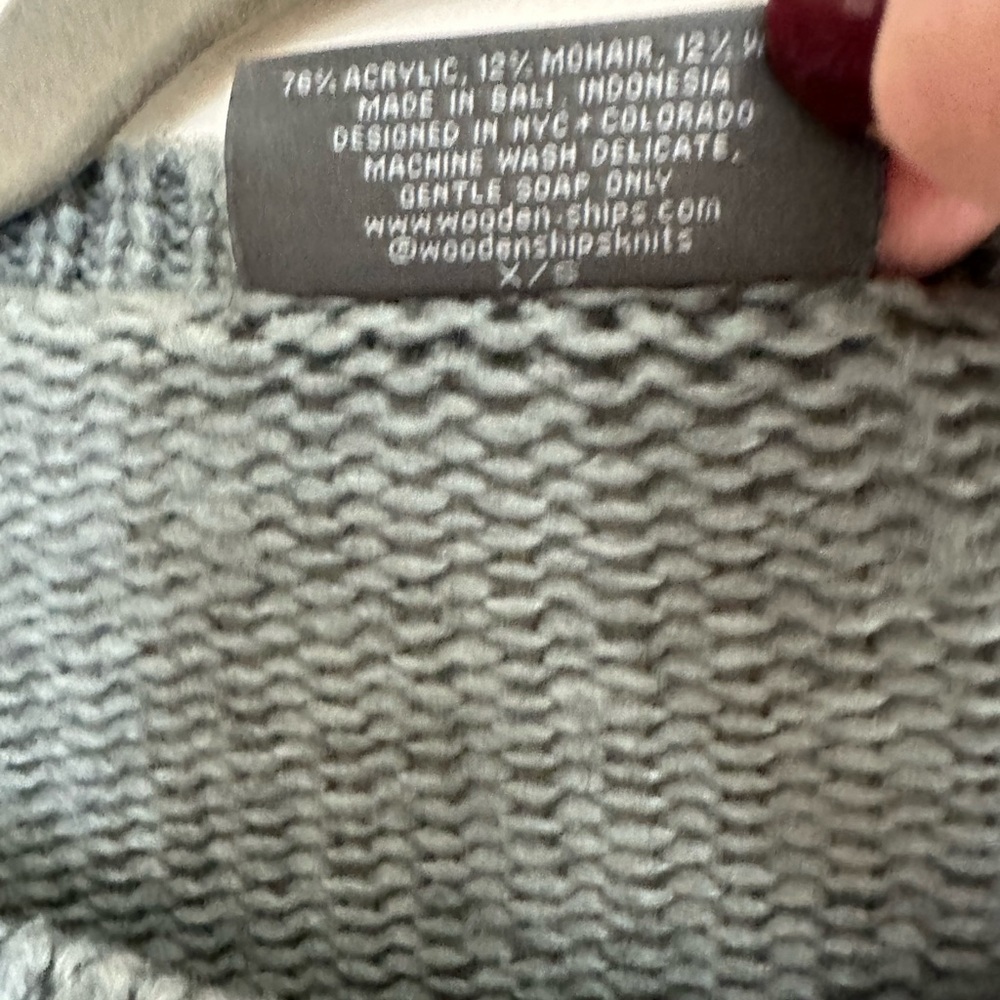 Wooden Ships Gray Snowflake Sweater, Size XS - Picture 6 of 9